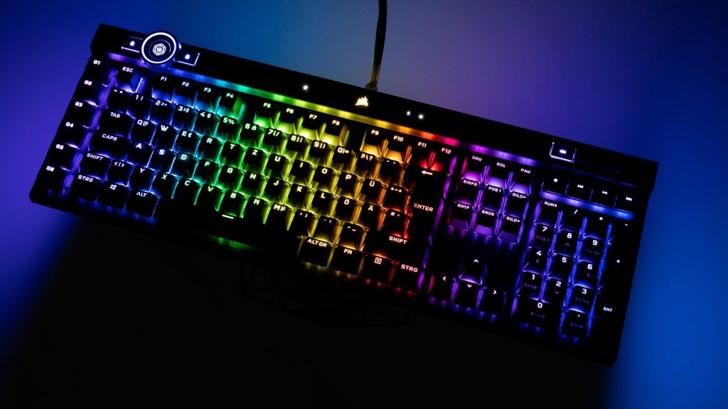 test corsair k100 rgb gaming clavier gamer